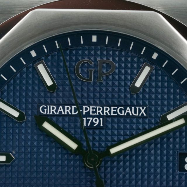 Girard Perregaux Laureato 81010-11-431-11A Image 5